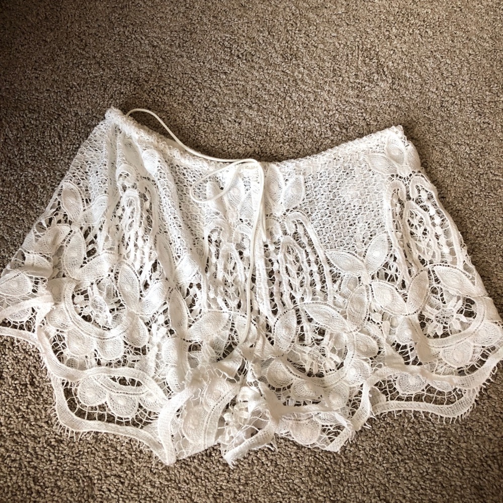 Miguelina crocheted shorts